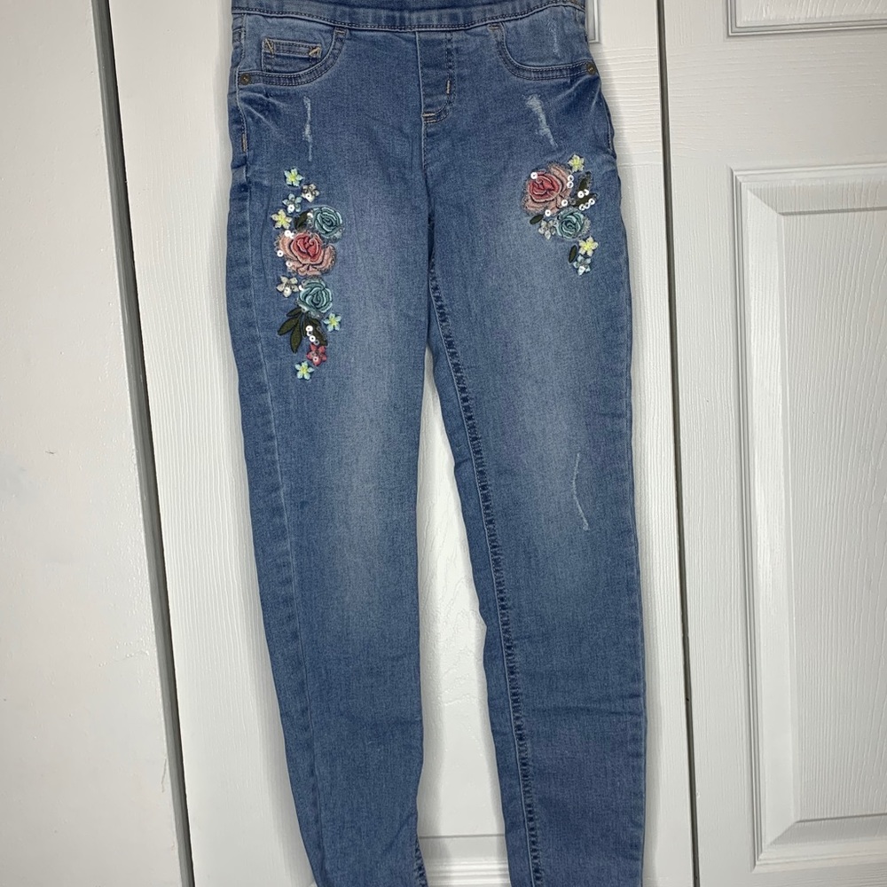 Floral Embroidered Jeans